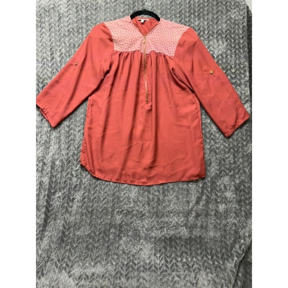 Mileage Women Coral Pink Lace Yoke Half Zip Blouse 3/4 Roll Tab Sleeve Med 0408